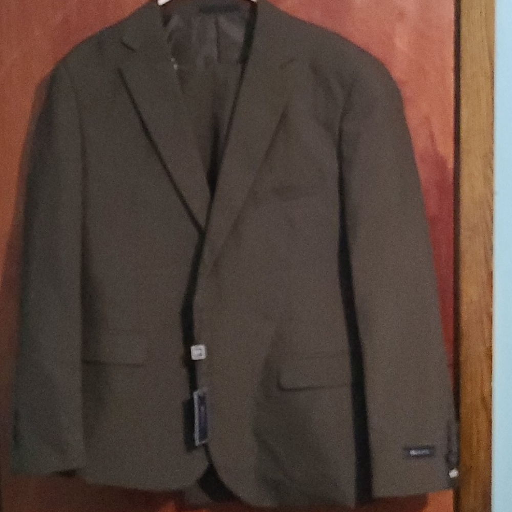 Mens suite by Braveman